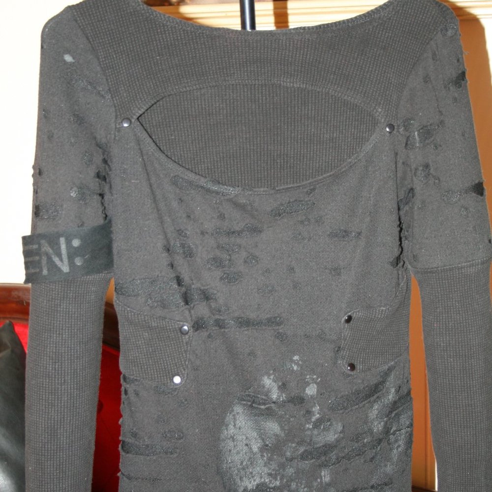 DO NOT PURCHASE - Fallout Shelter Sweater Top L